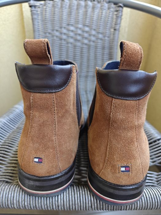 Tommy Hilfiger, 44, chelsea boots