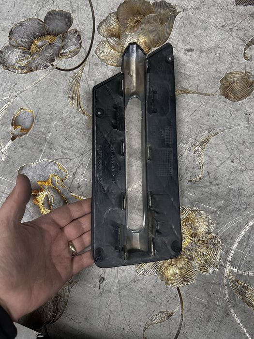 Grilă bară mercedes slk.