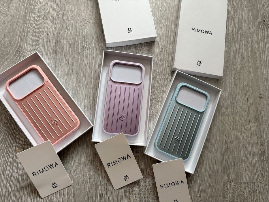 Husa RIMOWA- Iphone 17 Pro- Noua