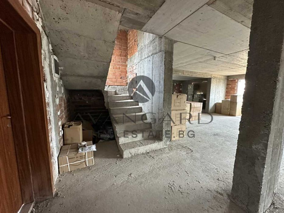 Продава се Къща в с. Царацово, Област Пловдив - 438 кв.м за 953 €/кв.м - Снимка #5