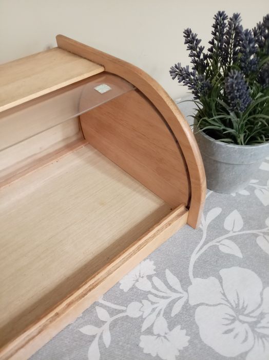 Хлебница деревянная