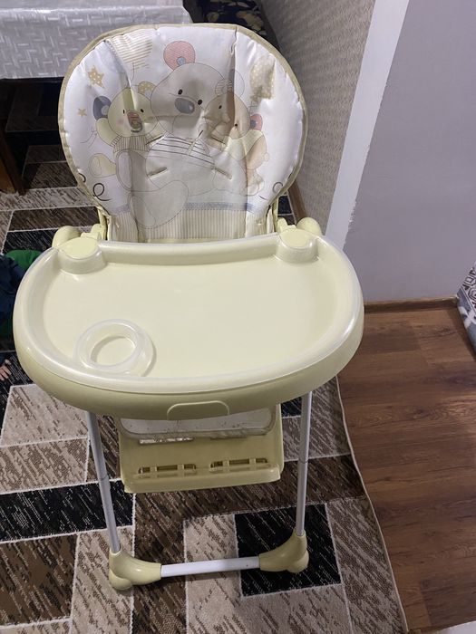 Продам детский столик