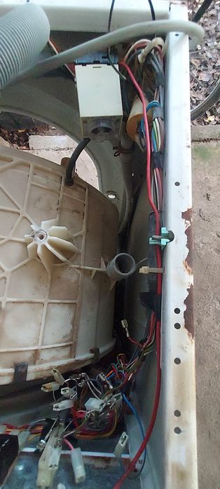 Dezmembrez masina spalat Beko