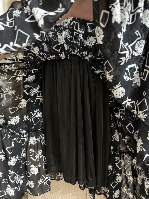 Женское платье в чёрном цвете