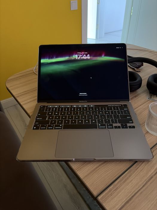 Macbook pro m2 2022