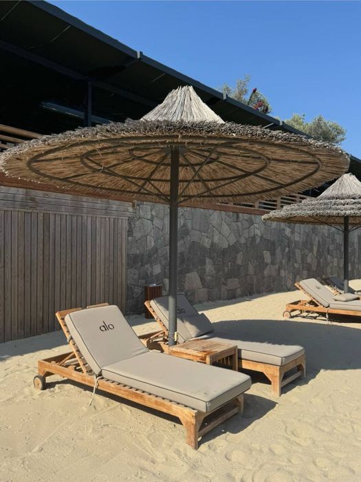 Табиий қамишдан соябонлар Пляж услубида