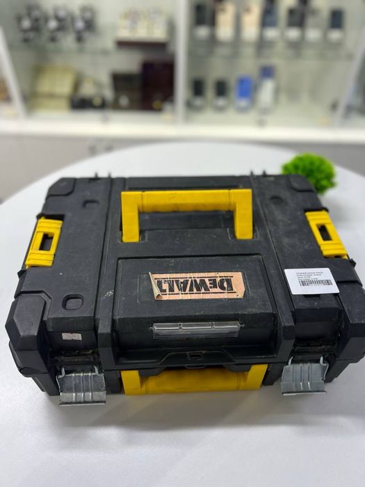 Лазерный уровень Dewalt