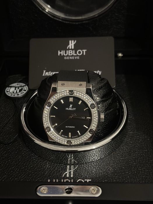 Hublot.