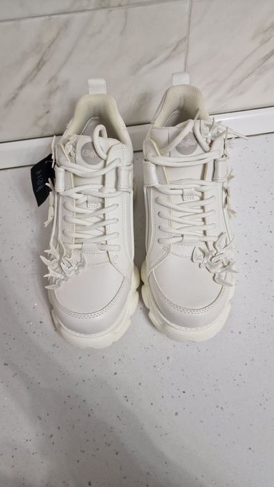 Продам новые кеды