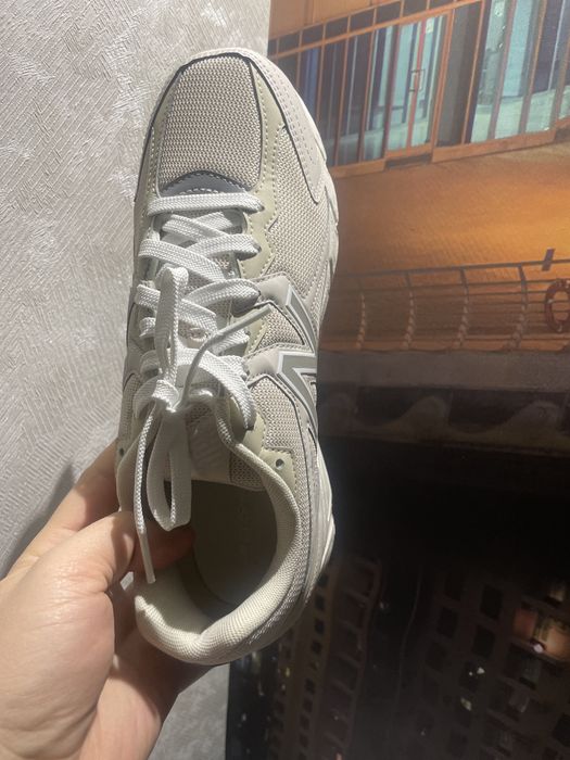 NEW BALANCE (оригинал). Новые, 40,5-й размер.