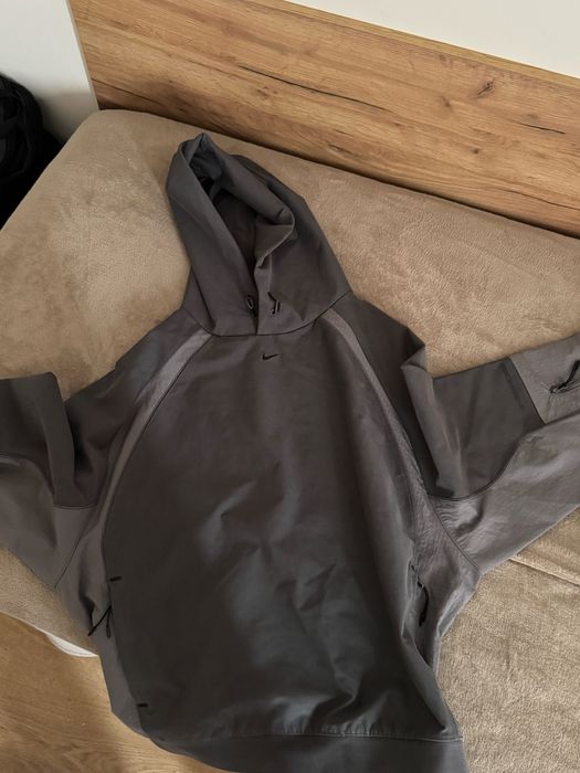 ЦЕНАТА Е ПО ДОГОВАРЯНЕ.Nike Tech Men's Dri-FIT Shori Knit Utility Hoodie
