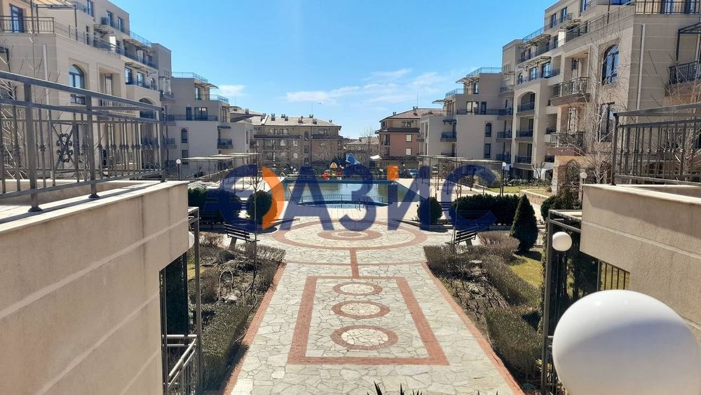 Продава се Двустаен апартамент в Свети Влас - 68 кв.м за 889 €/кв.м - Снимка #1