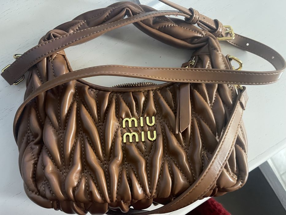 Geanta miu miu piele , maro nepurtata! Stare impecabila!