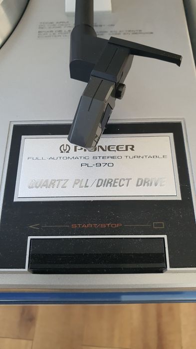 Vând Pioneer PL 970
