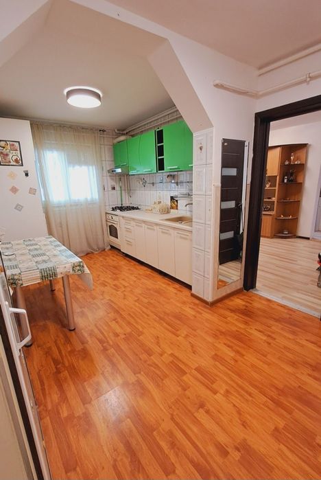 Apartament 4 camere Rahova