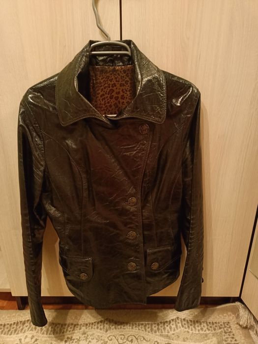 Продам кожаную куртку