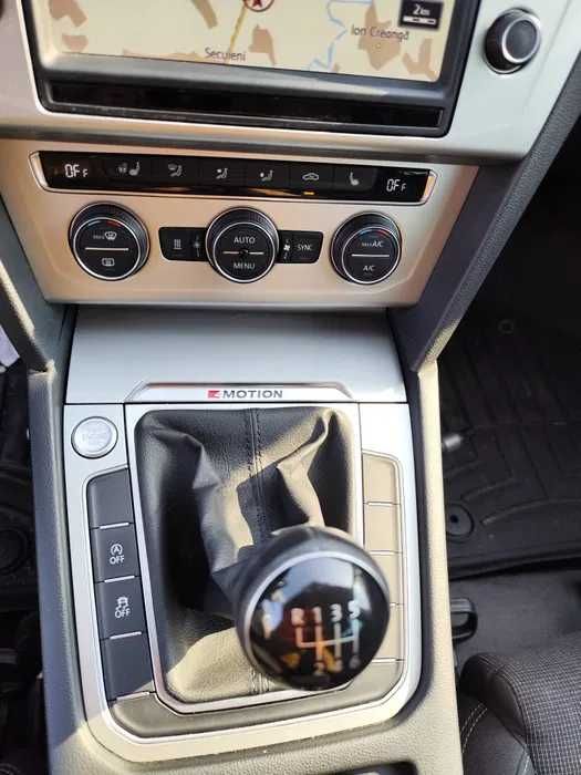 Dezmembrez Vw Passat B8 Variant 2.0 Tdi 4Motion DFEA 150 Cai cu Adblue