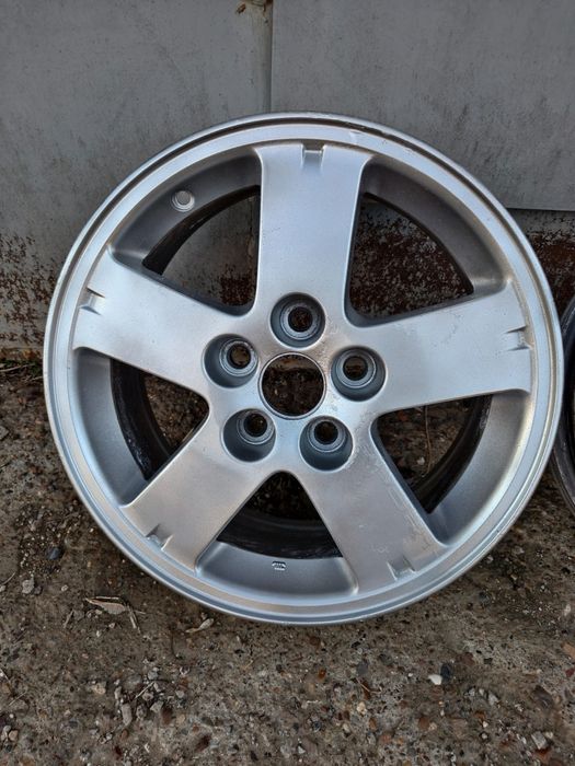 Продам оригинальные диски R16 5/114.3