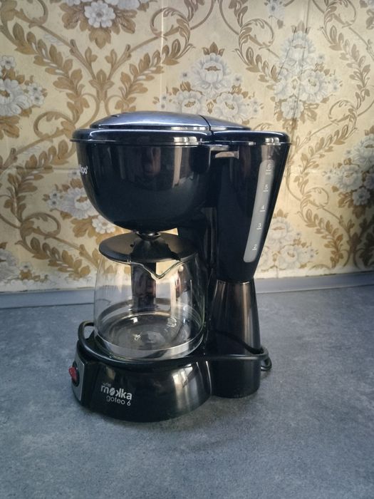 Vând Cafetiera Bastilipo