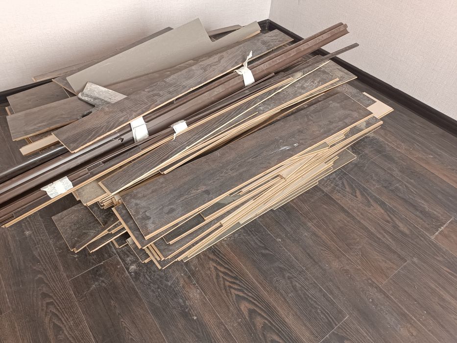 Продам ламинат б/у