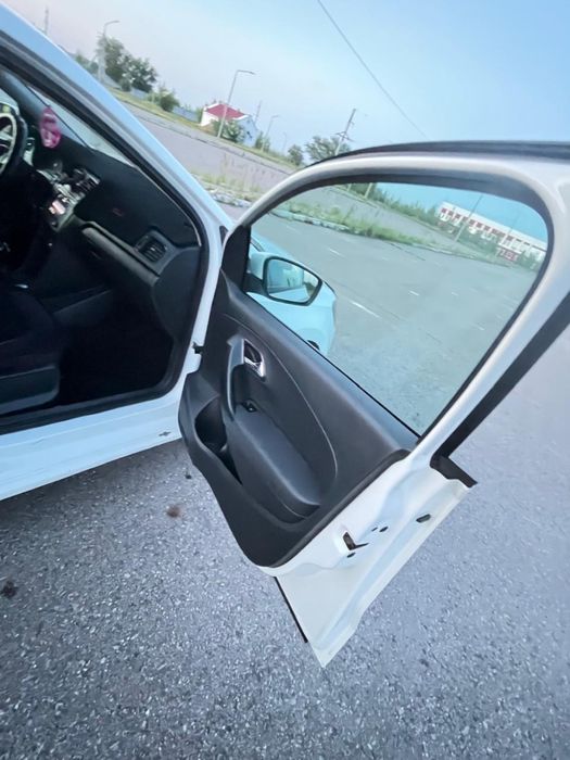 Продам отличный автомобиль