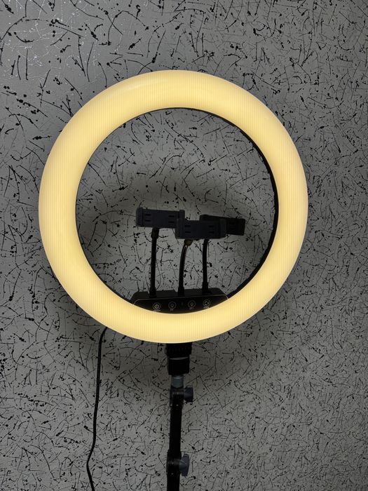 Кольцевая лампа