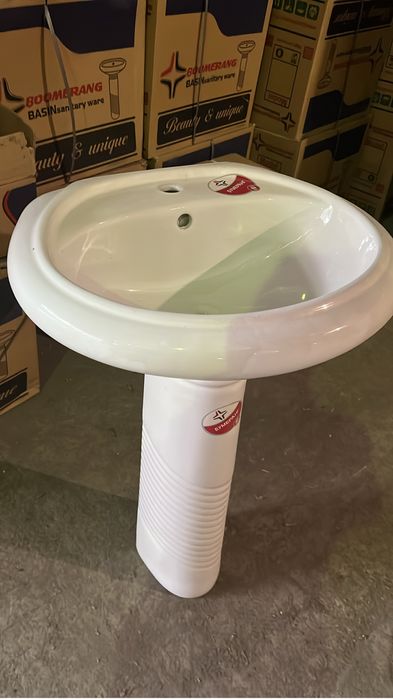 Ванна, унитазы. Раковины (оптом) со склада