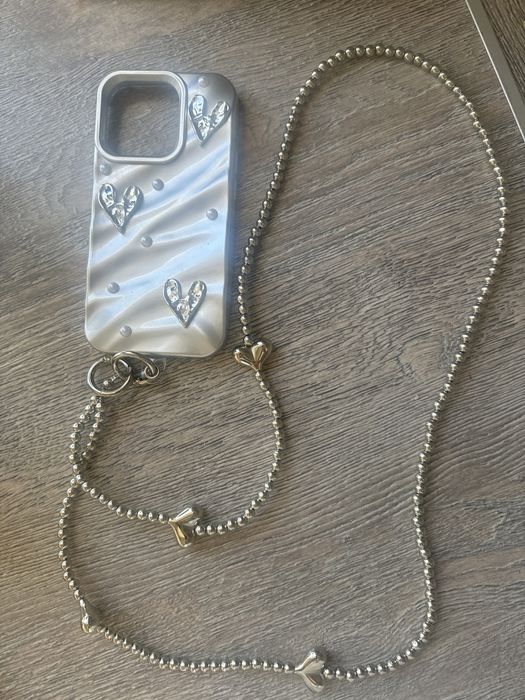 Продаю чехол с подвеской!