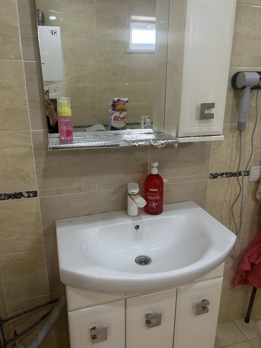 Мойка мен айнасы сатылады