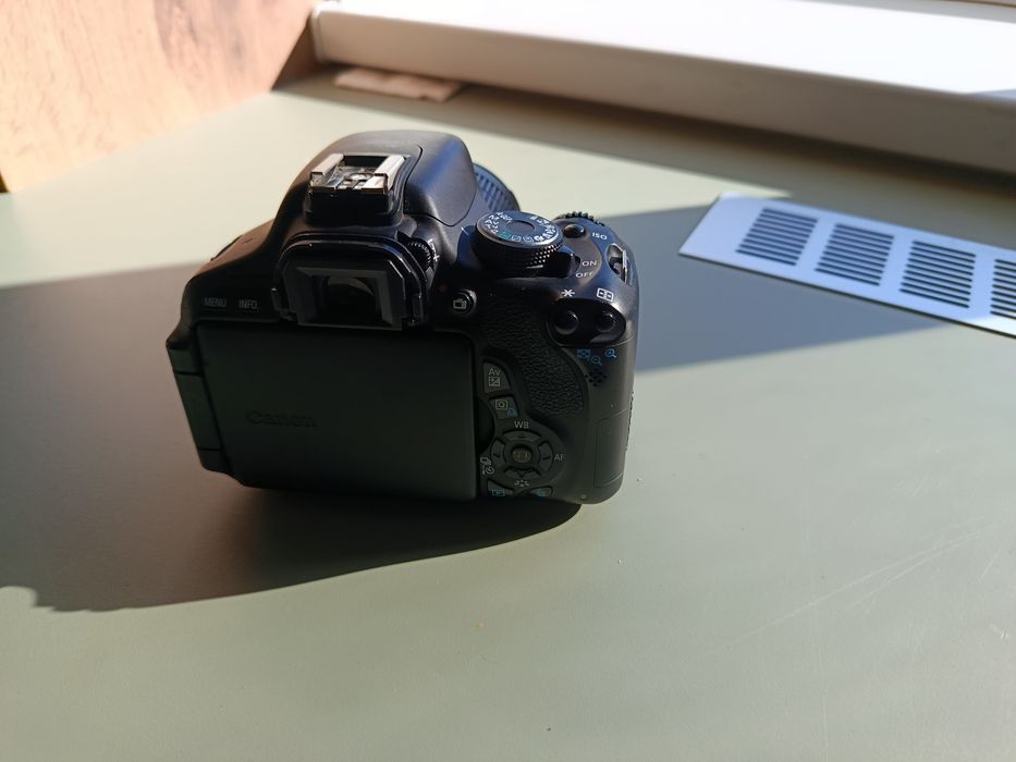 Продаю Canon EOS 600D в отличном состоянии