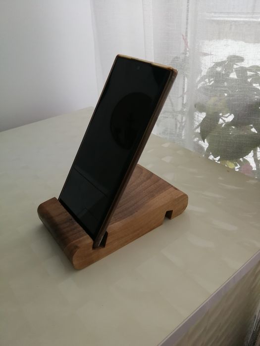 Suport telefon din lemn de nuc/cires/brad
