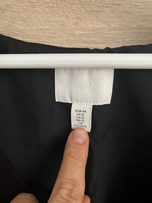 Черен елек H&M, размер Л