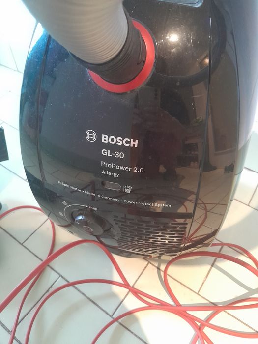 Прахосмукачка с торба Bosch