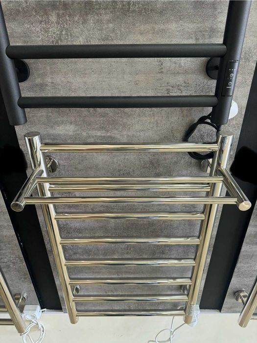 Полотенцесушитель с полочкой из круглой трубы с гарантией.