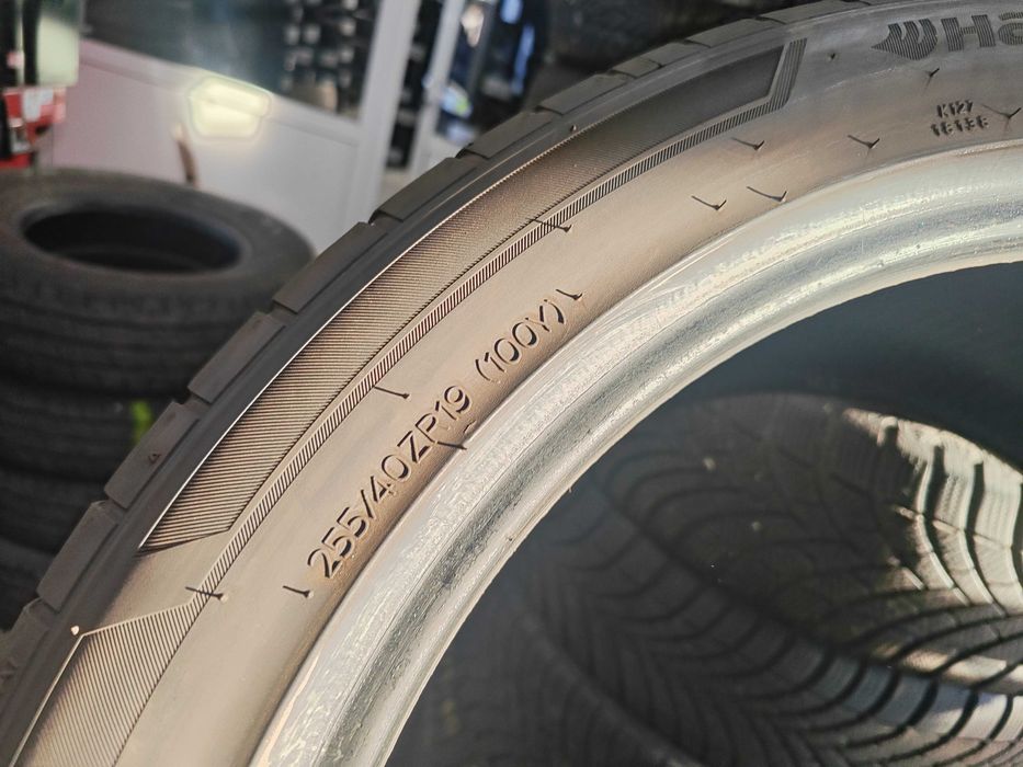 2бр.летни гуми 255/40/19 Hankook