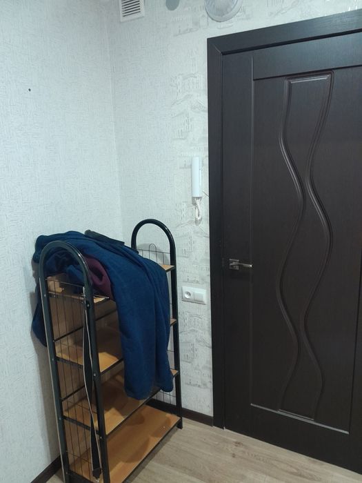 Продам  трехкомнатную квартиру