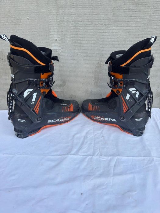 Clapari ski schi tura skimo Scarpa F1 LT Carve marime EUR:46 Mondo:30.0 Flex:100 last:100