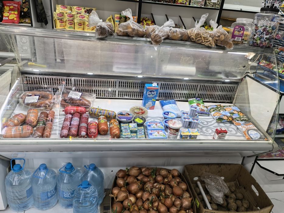 Продам витринный холодильник
