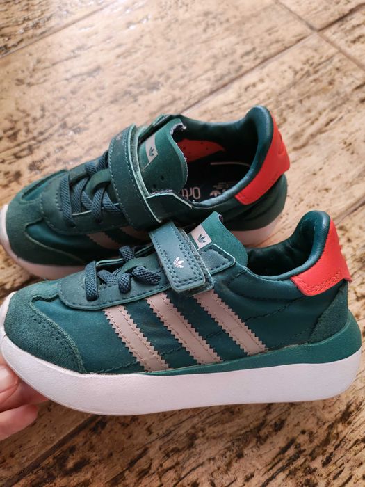 Adidas маратонки 26 1/2, сандали crocs