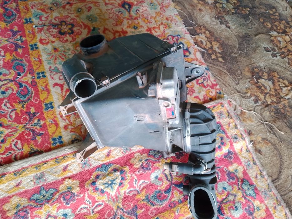 Продам Ауди 100 с 4 запчасти