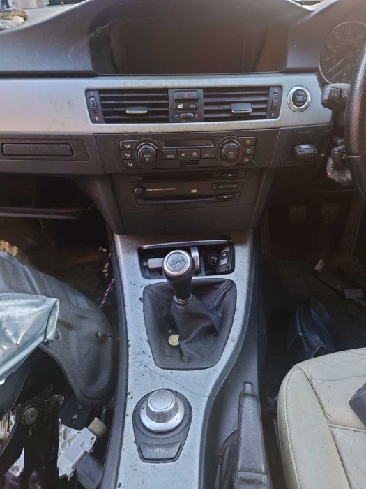 На части БМВ Е90 330и 258 коня БМВ - BMW e90 330i 258 hp