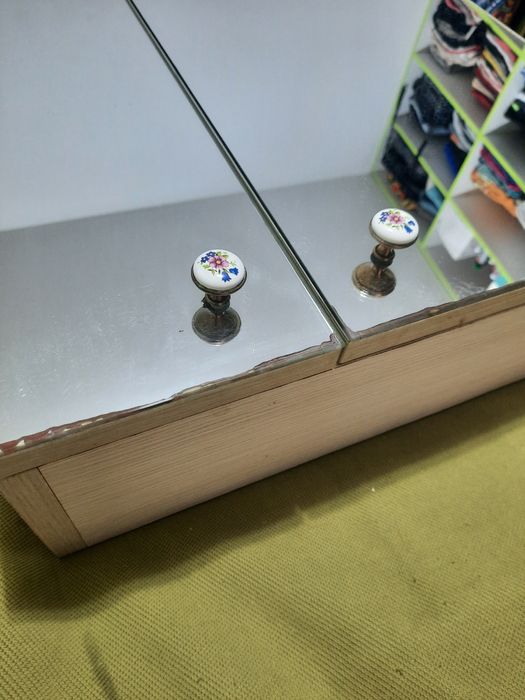 Dulap de baie cu oglinda