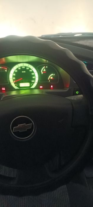 Nexia2 ideal xolatda narxi 7300 yurgani 17 km