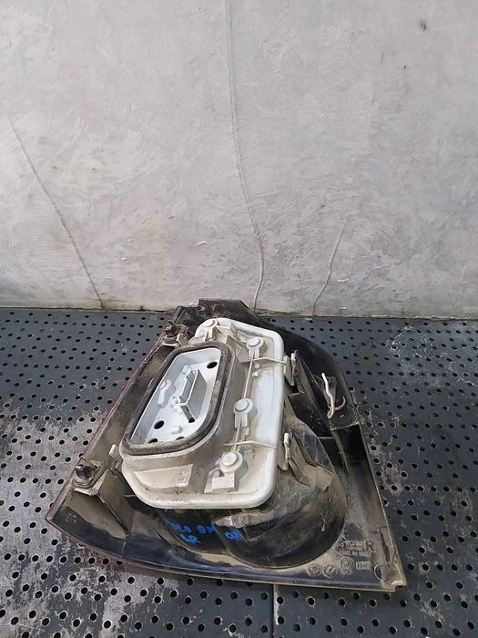 Stop tripla lampa dreapta vw polo 9n 62409r 6q6945096b 6q6945112a