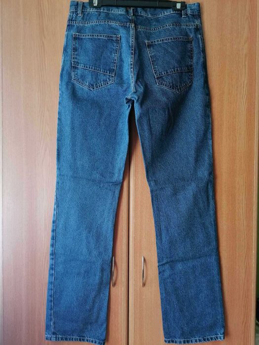 Blugi In extenso barbatesc