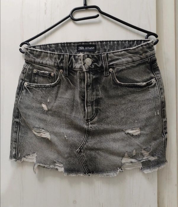 Fusta scurta Zara