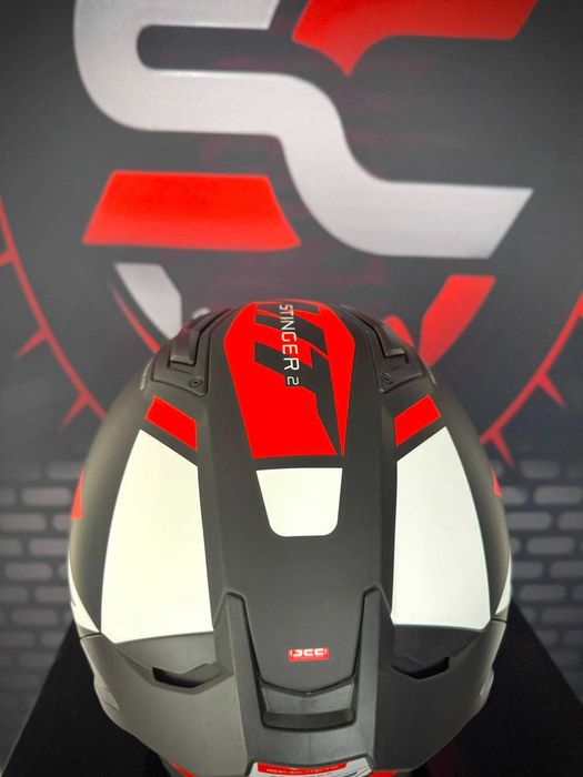 НОВА Каска MT Stinger 2 Zivze B5 Matt Black/White/Red