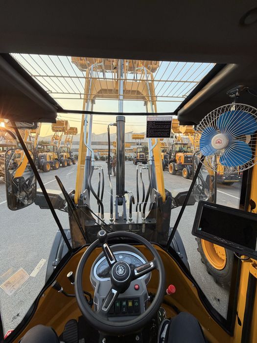 Продам погрузчик ковш + вилы