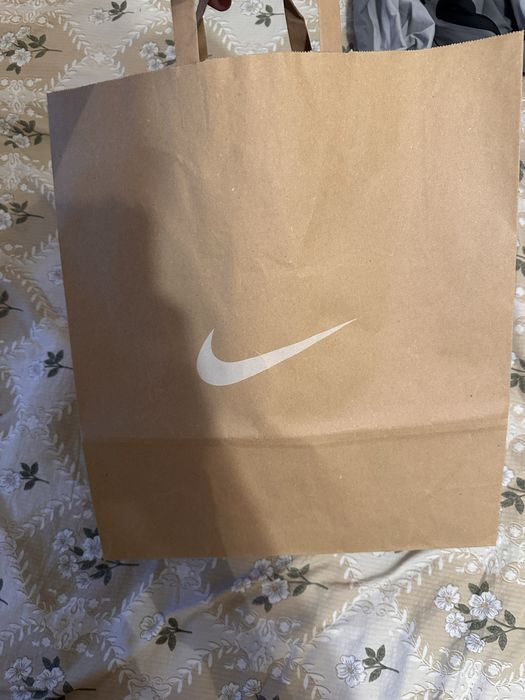 Продам Nike tech fleece