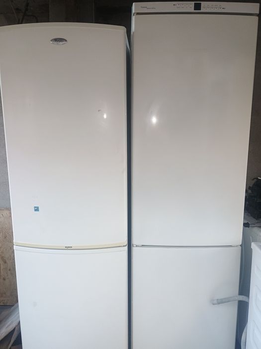 Frigider tip combină frigorifică înaltă Zanussi Whirpool